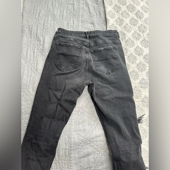 Black distressed jeans - Picture 2 of 3